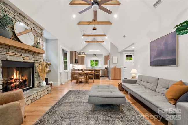 68 Huckleberry Ridge Ln, House other with 3 bedrooms, 3 bathrooms and null parking in Zirconia NC | Image 9
