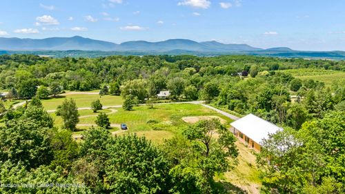 88 Hover Ave, Germantown, NY, 12526-5317 | Card Image