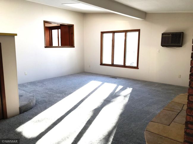 Living room.jpg | Image 4