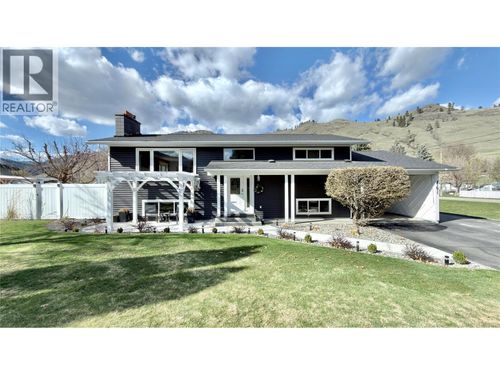 461 Eighth Ave, Midway, BC, V0H1M0 | Card Image