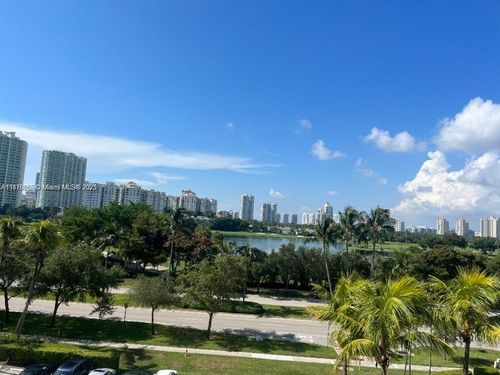 apt-507-3675 N Country Club Dr, Aventura, FL, 33180-1705 | Card Image