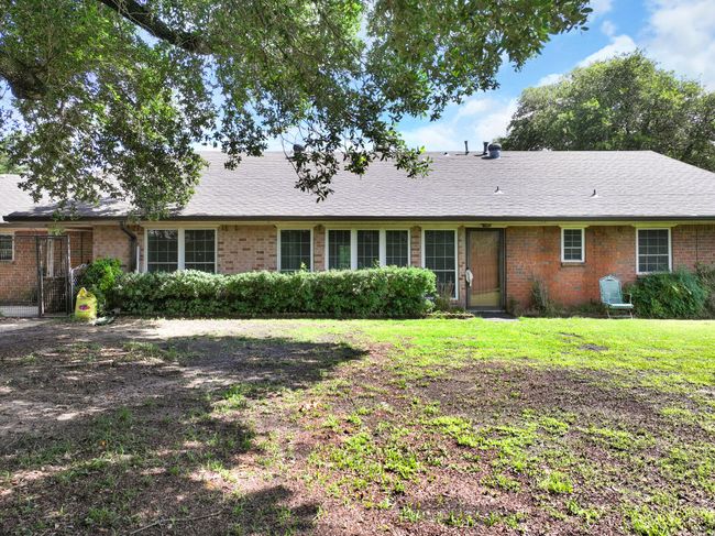 1440 Live Oak St, House other with 3 bedrooms, 3 bathrooms and null parking in Sulphur Springs TX | Image 35