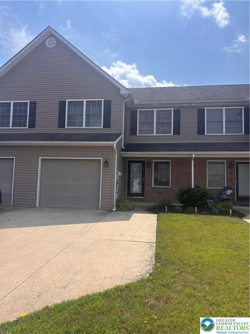 1459 Mohr Cir, MACUNGIE, PA, 18062-8722 | Card Image