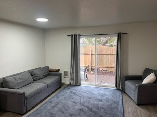 2240 Maplewood Dr S, Salem, OR, 97306-2319 | Card Image