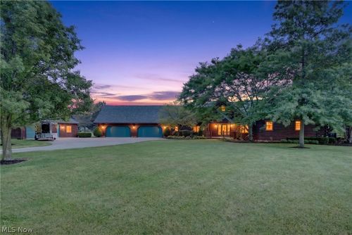 16727 Pitts Road, Wellington, OH, 44090 | Card Image