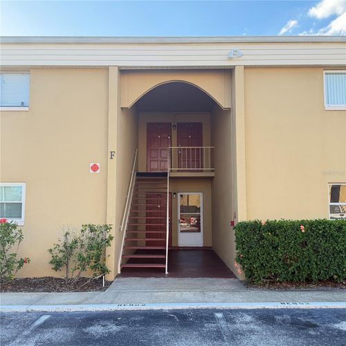 101f-1000 Lake Of The Woods Blvd, FERN PARK, FL, 32730-2951 | Card Image