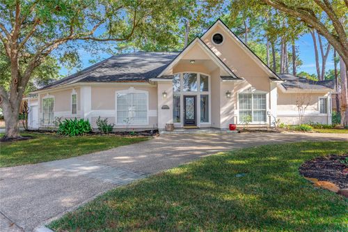 60 Fairfield Dr, Montgomery, TX, 77356-8252 | Card Image