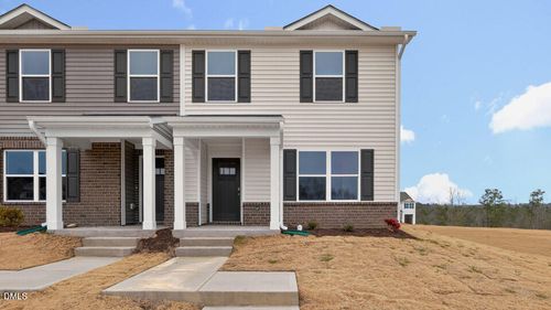 31 Rusling Leaf Drive, Fuquay Varina, NC, 27526 | Card Image