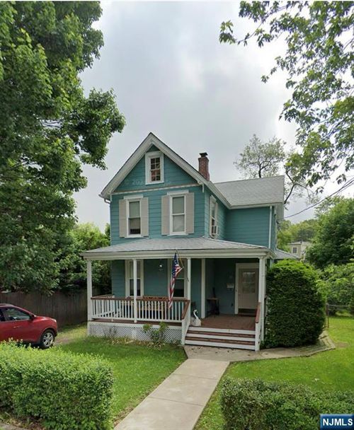 22 Hamilton Pl, Nutley, NJ, 07110-2316 | Card Image