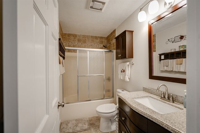 307 Blue Jay Dr, House other with 4 bedrooms, 4 bathrooms and 2 parking in Le Roy IL | Image 22
