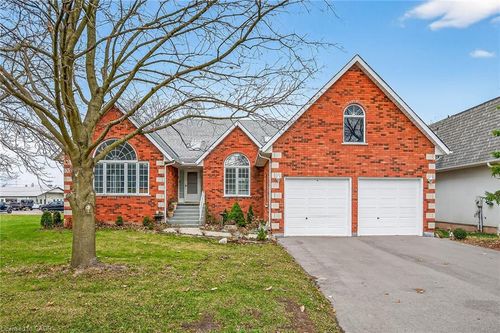3527 Rittenhouse Rd, Vineland, ON, L0R2C0 | Card Image