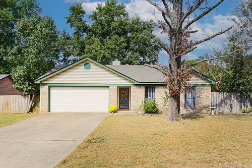 802 Lindy Cv, Bryant, AR, 72022-3778 | Card Image