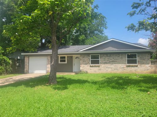 14421 Horseshoe Trl, Balch Springs, TX, 75180-4161 | Card Image