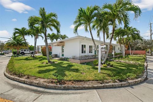1470 N Treasure Dr, North Bay Village, FL, 33141-4116 | Card Image