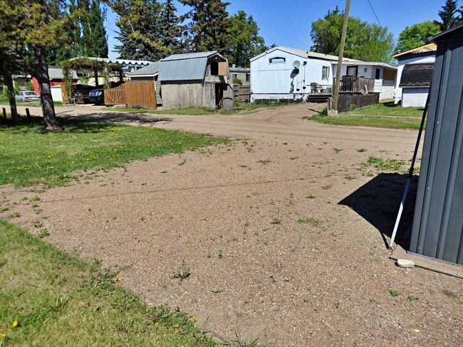5010 44 Avenue, House other with 3 bedrooms, 1 bathrooms and 2 parking in Vermilion AB | Image 45