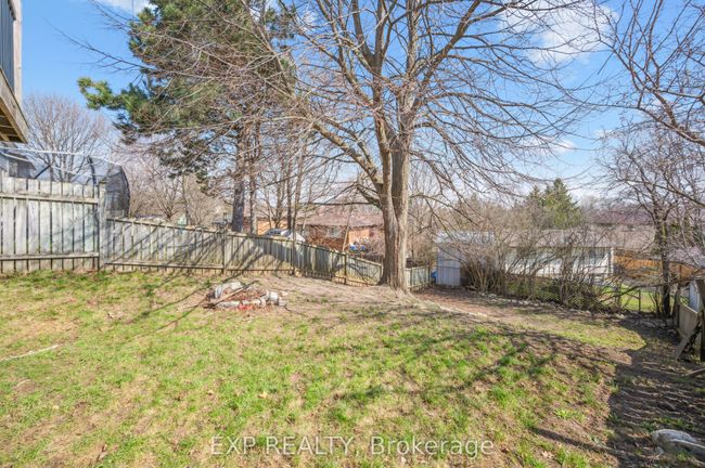 116 Dinison Cres, House attached with 3 bedrooms, 2 bathrooms and 3 parking in Kitchener ON | Image 25