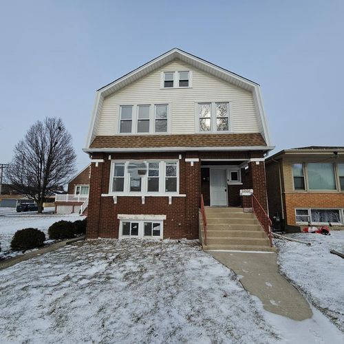2626 W 96th Pl, Evergreen Park, IL, 60805-2719 | Card Image