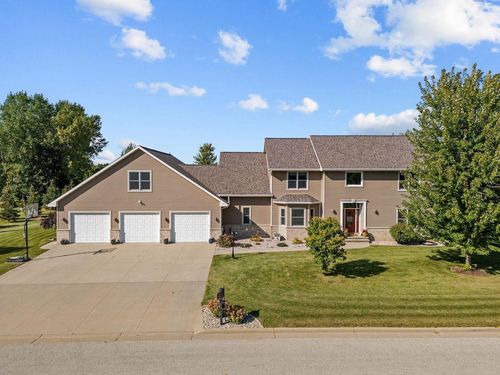 W5071 Cherrywood Court, SHERWOOD, WI, 54169 | Card Image
