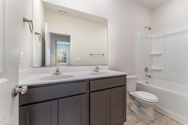 5901 Crossview Dr, House other with 3 bedrooms, 3 bathrooms and null parking in Kernersville NC | Image 13