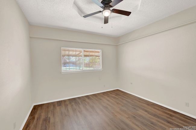 1314 Acorn Rd, House other with 3 bedrooms, 2 bathrooms and null parking in Hondo TX | Image 20