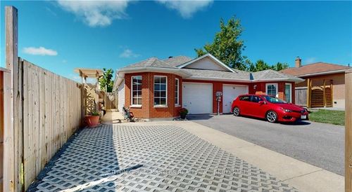 76 Butler St, Kingston, ON, K7K5A4 | Card Image