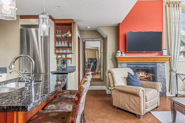 306 - 173 Kananaskis Way, Home with 2 bedrooms, 2 bathrooms and 1 parking in Canmore AB | Image 13