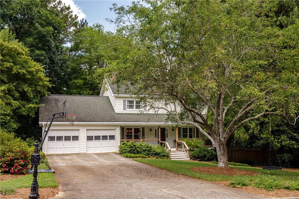 Lakeridge Ct, Grayson, GA 30017