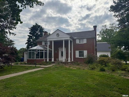 215 3rd St, Carmi, IL, 62821-1442 | Card Image