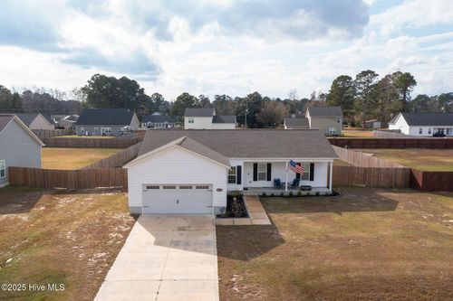 305 Gate Stone Ln, Jacksonville, NC, 28540-3389 | Card Image