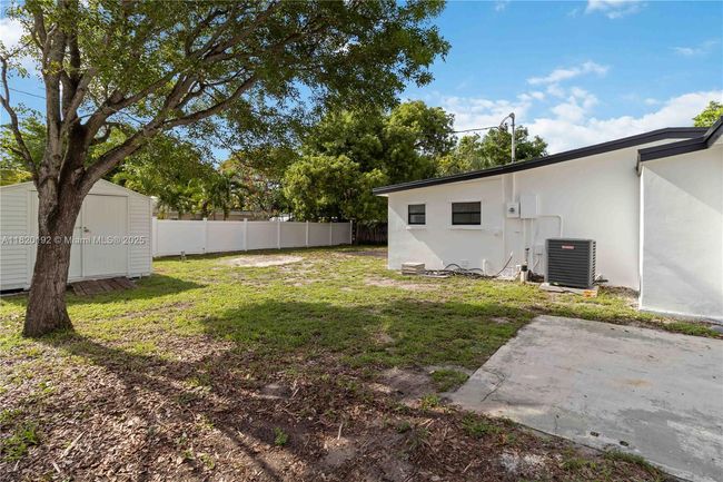 4730 Ne 15 Th Ave, House other with 2 bedrooms, 2 bathrooms and null parking in Pompano Beach FL | Image 25