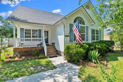 123 Ne 30th St, Oak Island, NC, 28465-5914 | Card Image