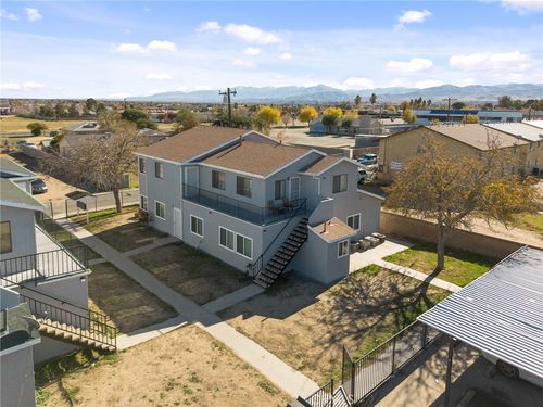 38451 10th E, Palmdale, CA, 93550 | Card Image