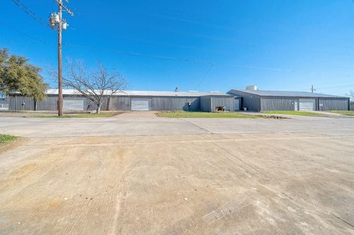 ste-b-901 E Mcdonald Dr, Pilot Point, TX, 76258-2970 | Card Image