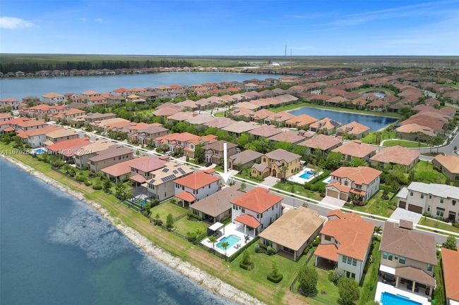 12070 - 12070 N Baypoint Cir, House other with 3 bedrooms, 2 bathrooms and null parking in Parkland FL | Image 48