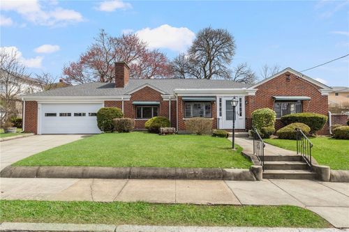 229 Lynch St, Providence, RI, 02908-3910 | Card Image