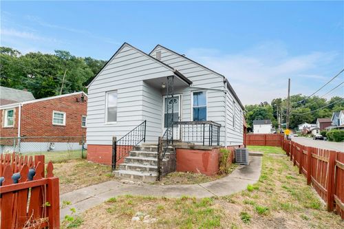 1012 Idlewood Ave, Carnegie, PA, 15106-1214 | Card Image