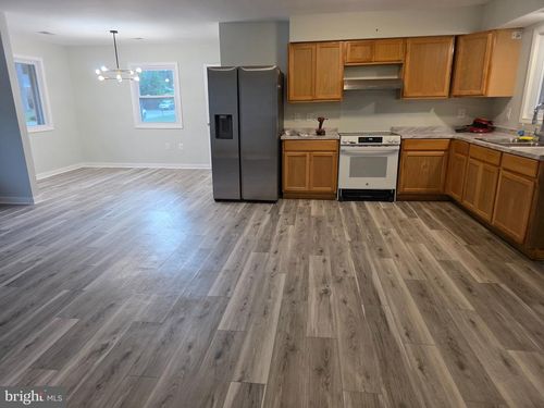 10316 Vineland Road, North Chesterfield, VA, 23235 | Card Image