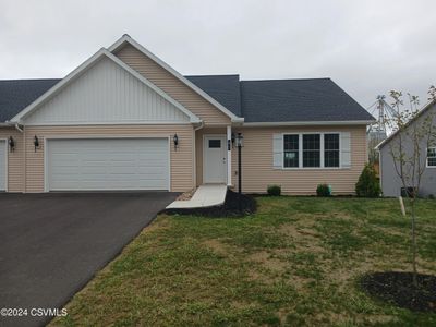 81 St Andrews Way, House other with 2 bedrooms, 1 bathrooms and null parking in Selinsgrove PA | Image 1