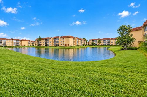 204-8901 Sunrise Lakes Blvd, Sunrise, FL, 33322-6005 | Card Image