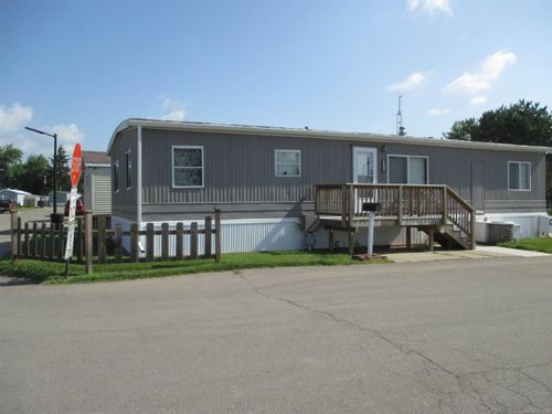 43310 Summit St, Harrison Township, MI, 48045-1099 | Card Image