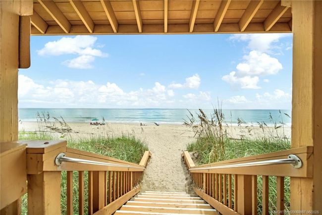 7 - 10600 S Ocean Dr, Condo with 2 bedrooms, 2 bathrooms and null parking in Jensen Beach FL | Image 24