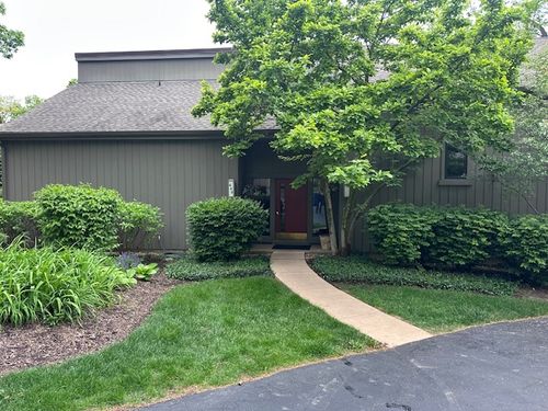 apt-d-640 Old Barn Rd, Lake Barrington, IL, 60010-1766 | Card Image