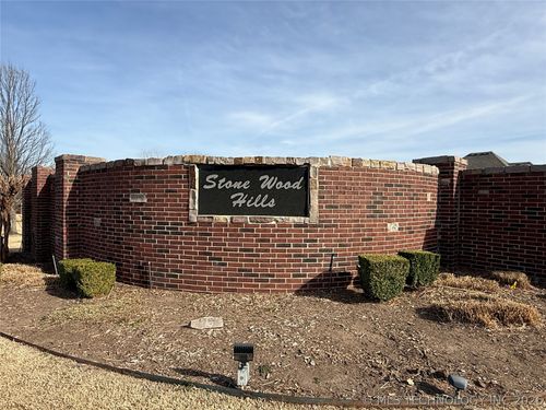 1813 1st St, Broken Arrow, OK, 74012-8478 | Card Image