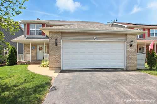 523 S Sheridan Rd, Lakemoor, IL, 60051-3277 | Card Image