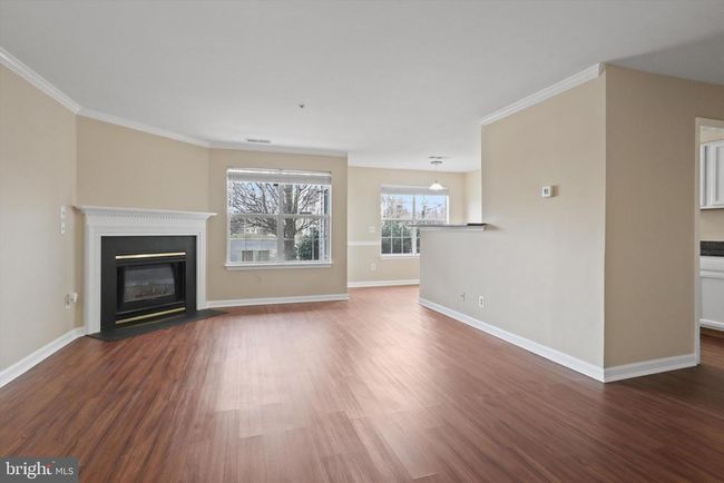 APT-101 - 8058 Lisle Dr, Condo with 2 bedrooms, 2 bathrooms and null parking in MANASSAS VA | Image 7