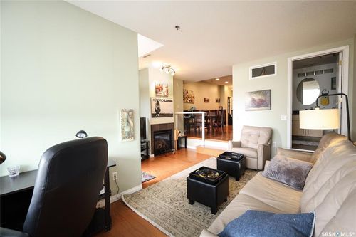 1207-1901 Victoria Ave, Regina, SK, S4P3R4 | Card Image