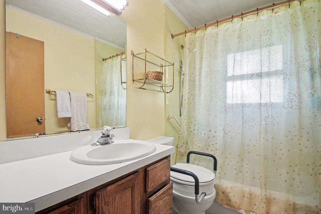 Residential in FALLS CHURCH 3