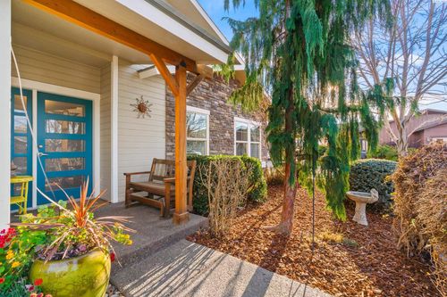 705 Kachess Ln, Zillah, WA, 98953-9192 | Card Image