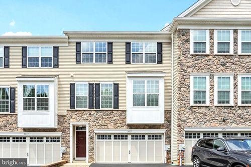 26123 Hickory Ln, LANGHORNE, PA, 19047-4703 | Card Image
