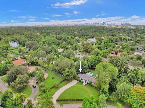 na-5705 Sw 60th Ave, South Miami, FL, 33143-2233 | Card Image